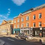 Apartament Dean Swift Square By At