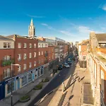 Dean Swift Square By At * Dublin